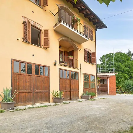 Awesome In アパート モンフォルテ・ダルバ